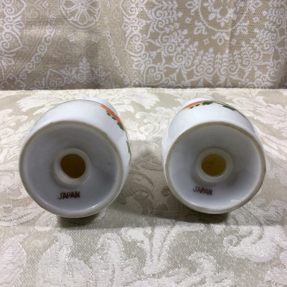 Vintage Orange Rose Salt and Pepper Shakers with Gold Gilt - Made in Japan - Picture 6 of 6